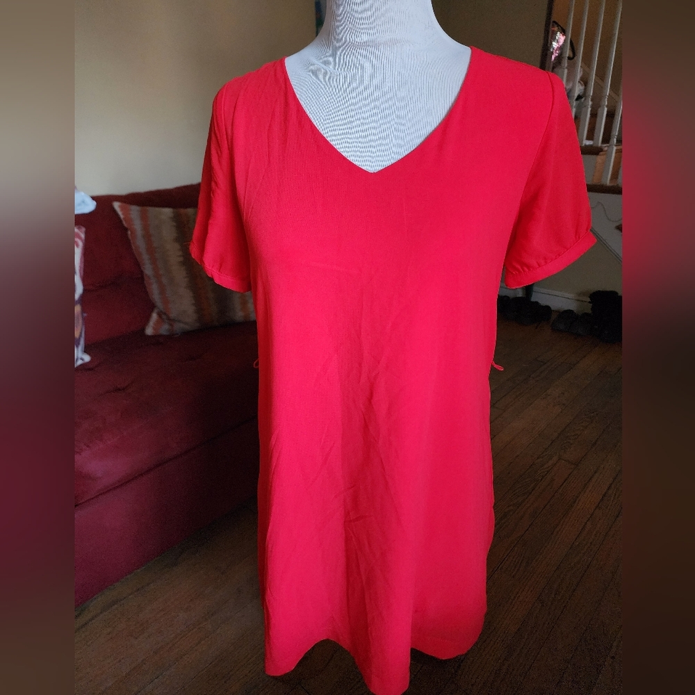 Forever 21 Red V-Neck Short Sleeve Tunic
